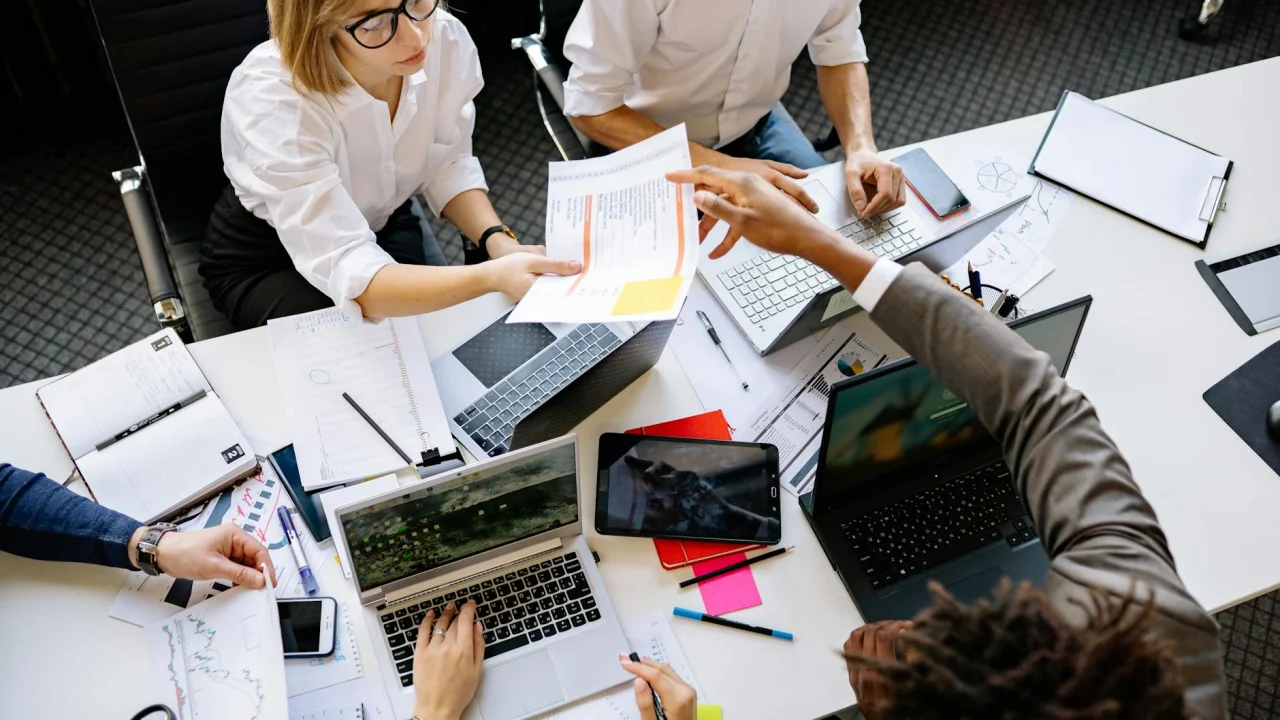 Društvene mreže za B2B: strategija koja donosi kupce